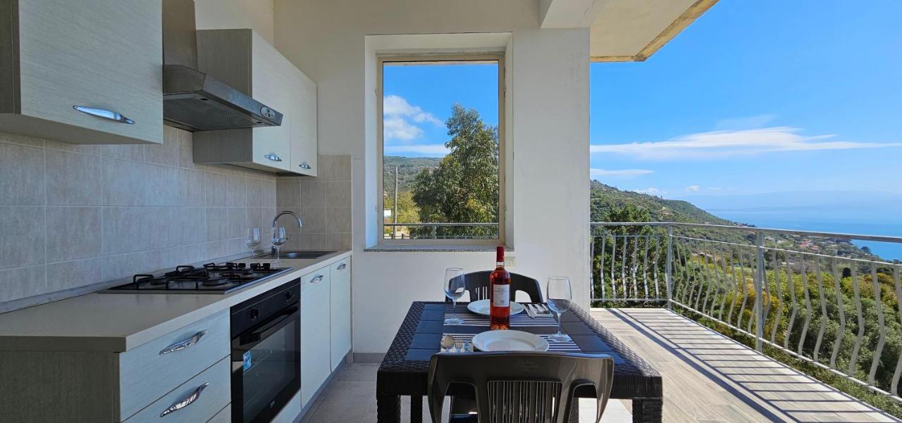 Naturamare Apartments - Piscina Idromassaggio Con Vista Mare Aperta Fino Alle Ore 22-00 Capo Vaticano Εξωτερικό φωτογραφία